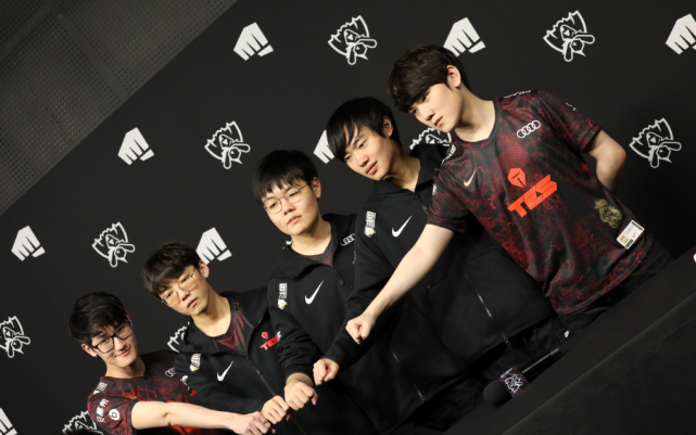 皇马即将进 皇马即将进