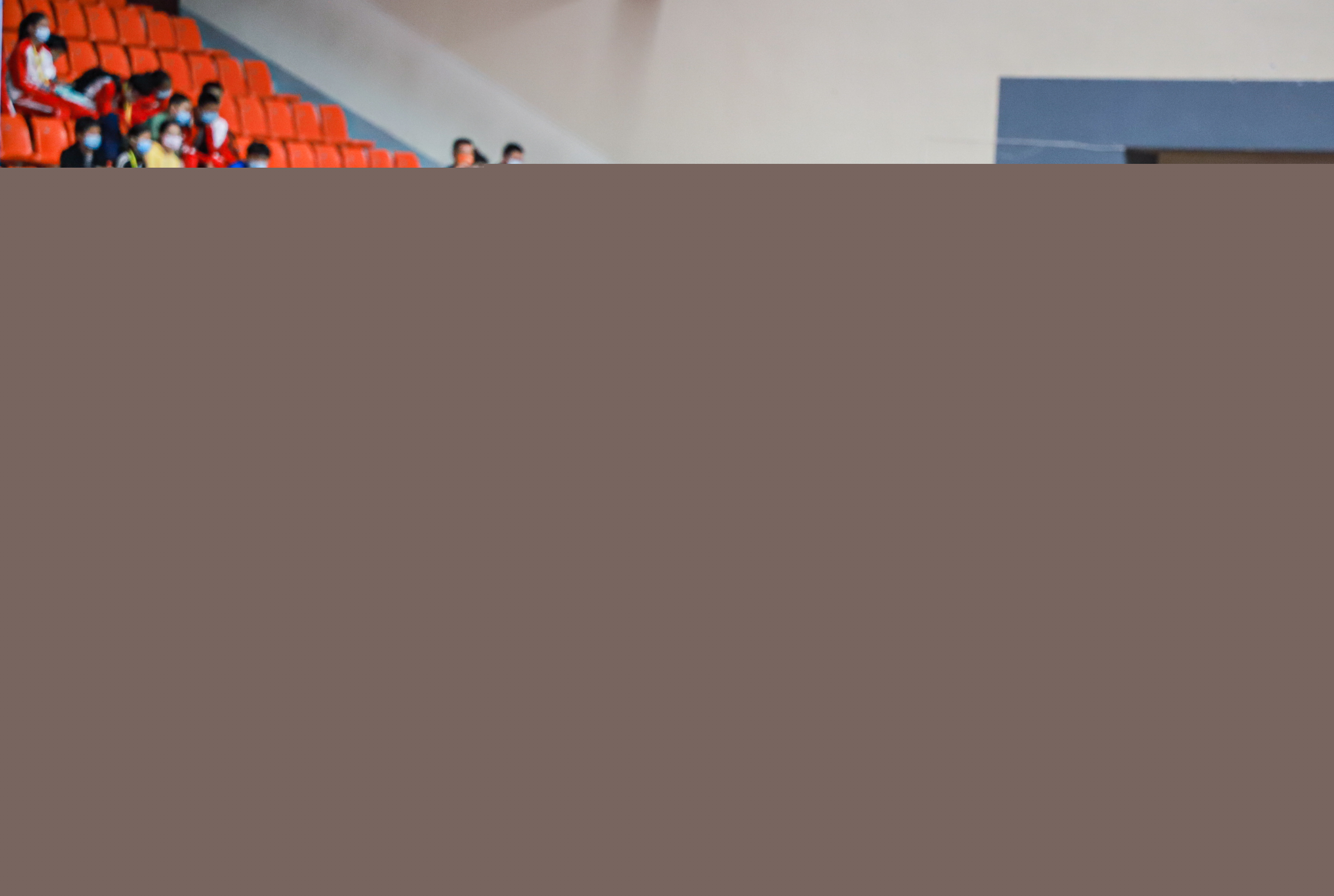 引起骚动 引起骚动